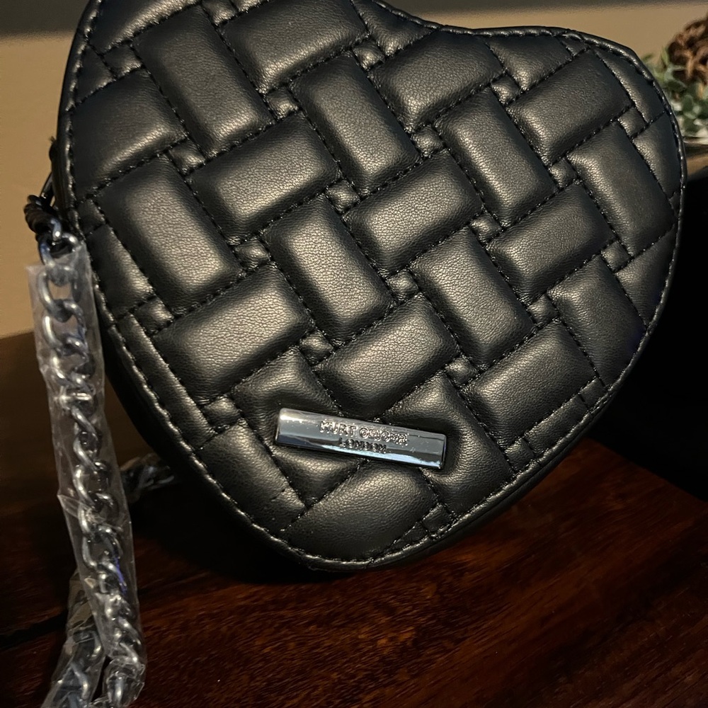 Kurt Geiger Black Quilted Heart Crossbody Bag BRAND NEW - Picture 10 of 12